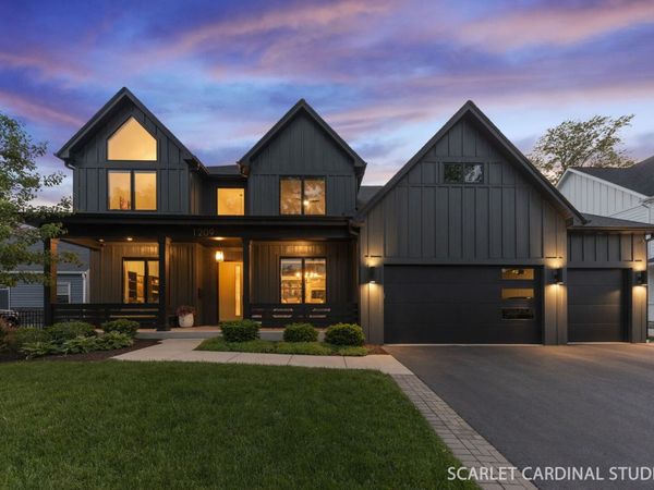 1209 N Eagle Street , Naperville, IL 60563