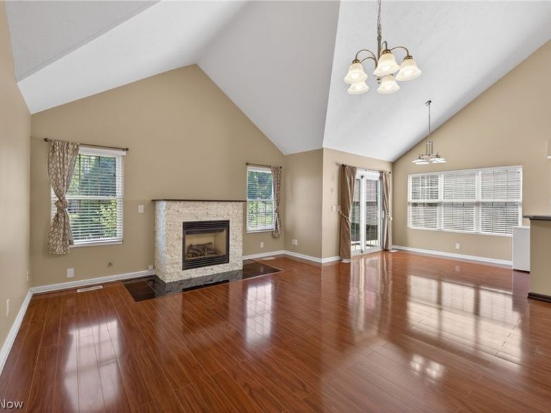 312 Lake Breeze Cove, Eastlake, OH 44095 Photo 21