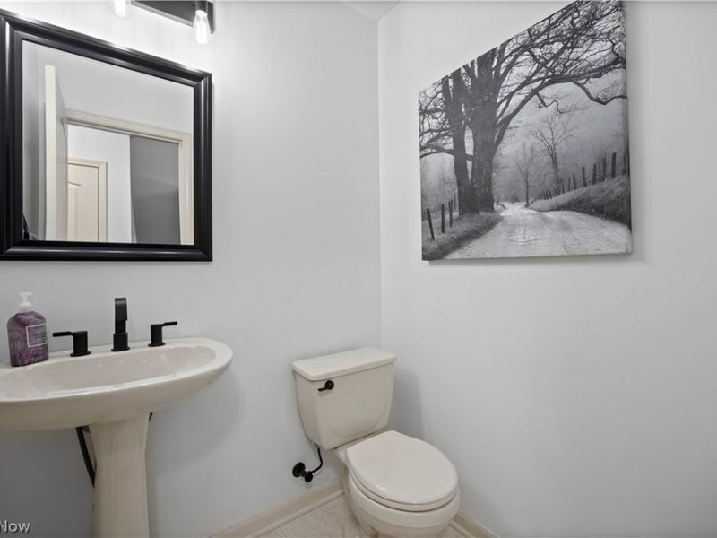 22669 Melissa Lane, Strongsville, OH 44149 Photo 17