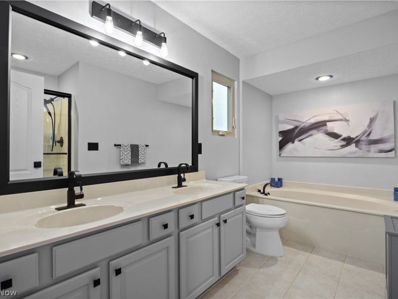 22669 Melissa Lane, Strongsville, OH 44149 Photo 22