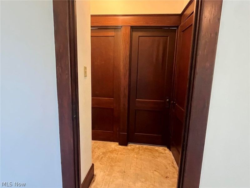 363 Spring Street , Struthers, OH 44471 Photo 8