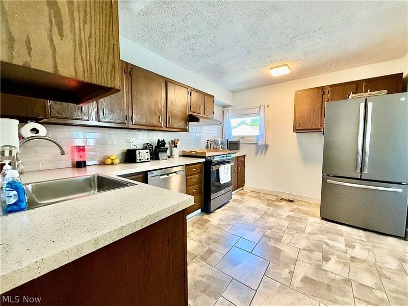3762 Laurel Road, Brunswick, OH 44212 Photo 15