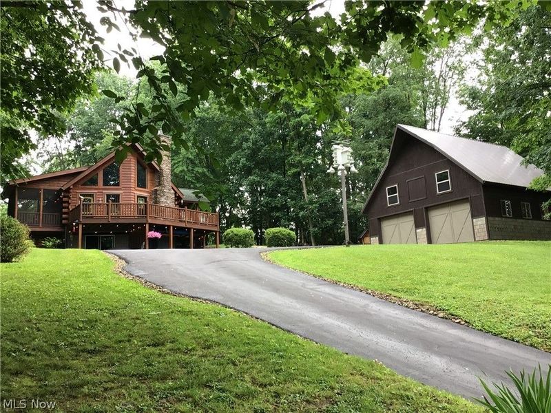 1631 W Buckhorn Drive, Unit 453, Millersburg, OH 44654 Photo 2