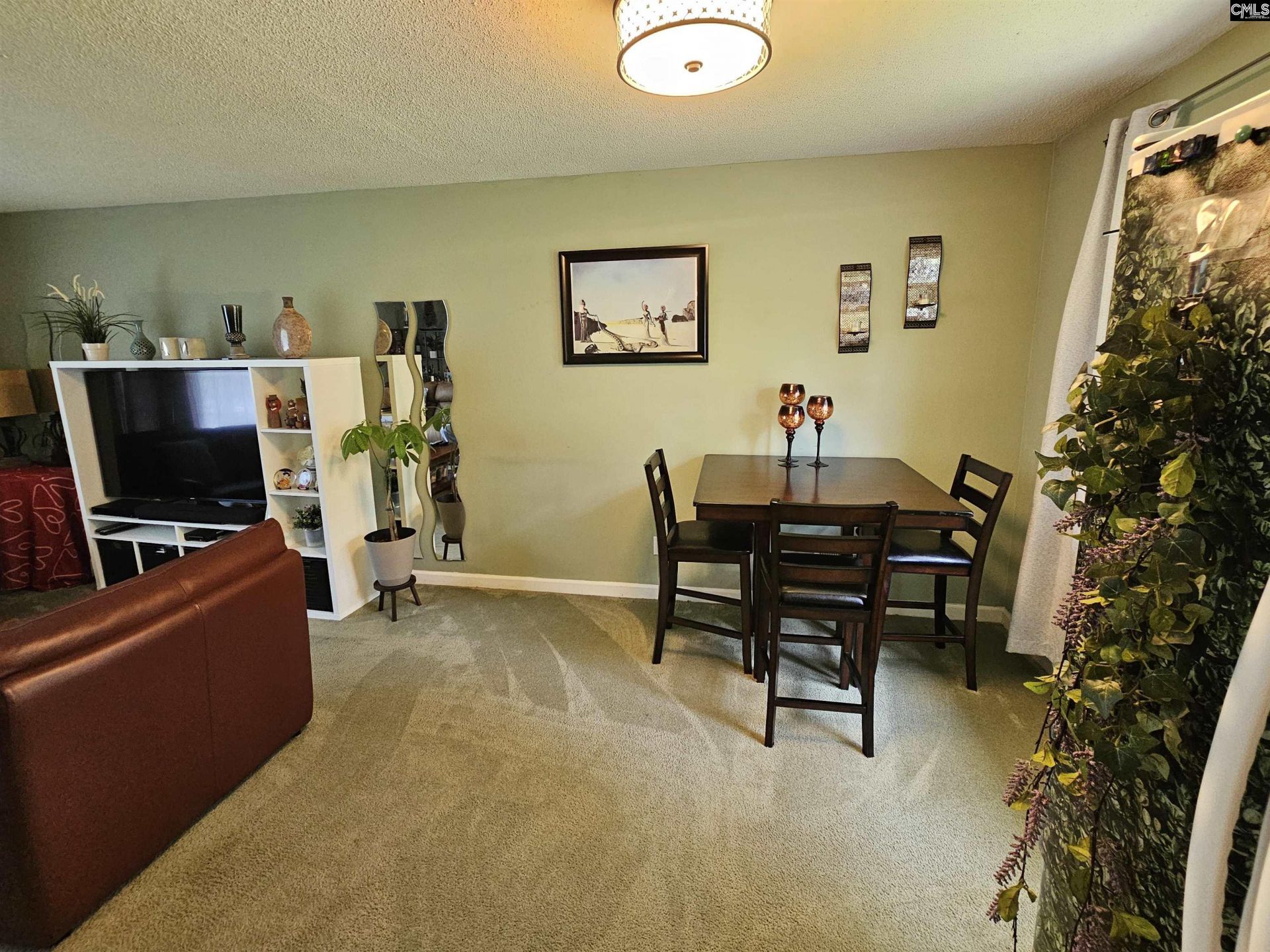 625 Challedon Drive  Photo 14