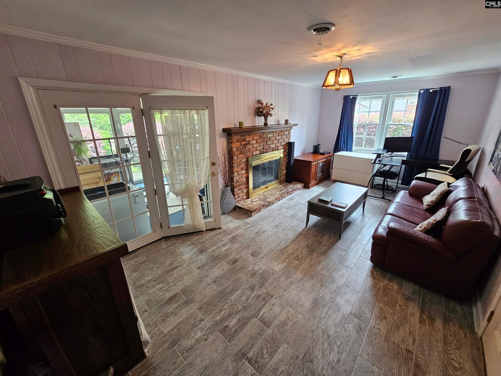 625 Challedon Drive  Photo 21