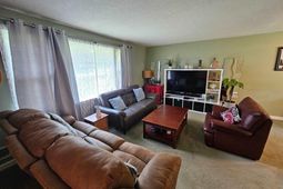 625 Challedon Drive  photo 4