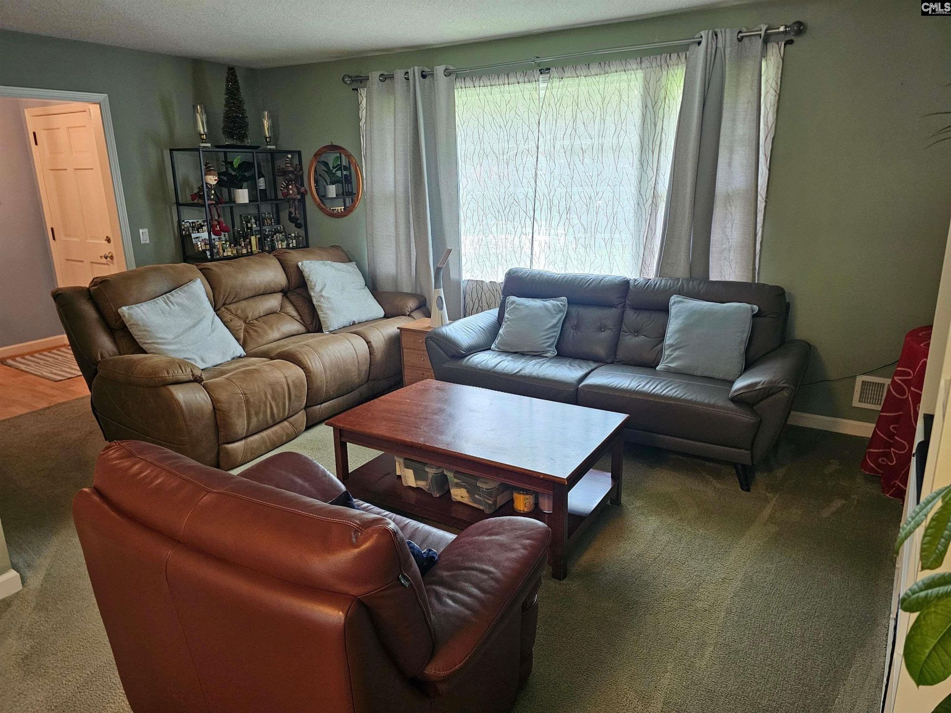 625 Challedon Drive  Photo 6