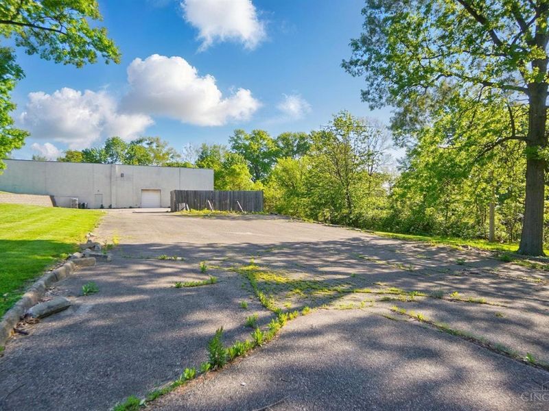 50 Eswin Street, Greenhills, OH 45218 Photo 38