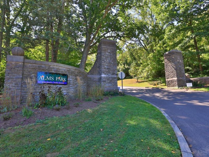 455 Flinn Avenue, Cincinnati, OH 45226 Photo 9