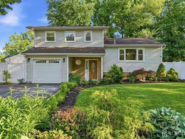 5 McKinley Street, Edison, NJ 08820