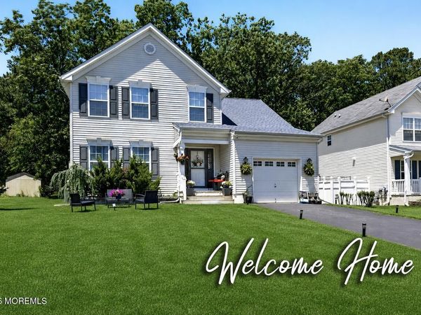 445 S Poplar Avenue, Galloway, NJ 08205