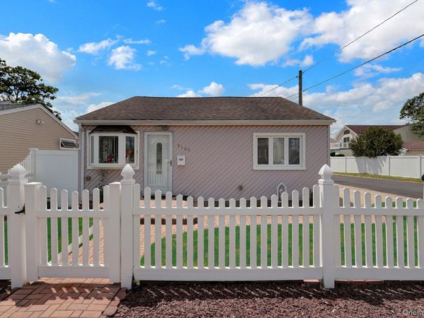 3104 Royal Avenue , Oceanside, NY 11572