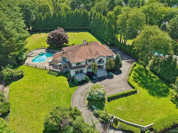 250 Old Mill Road , West Nyack, NY 10994