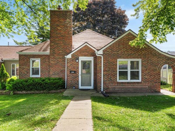 1029 N Bequette Street, Dodgeville, WI 53533