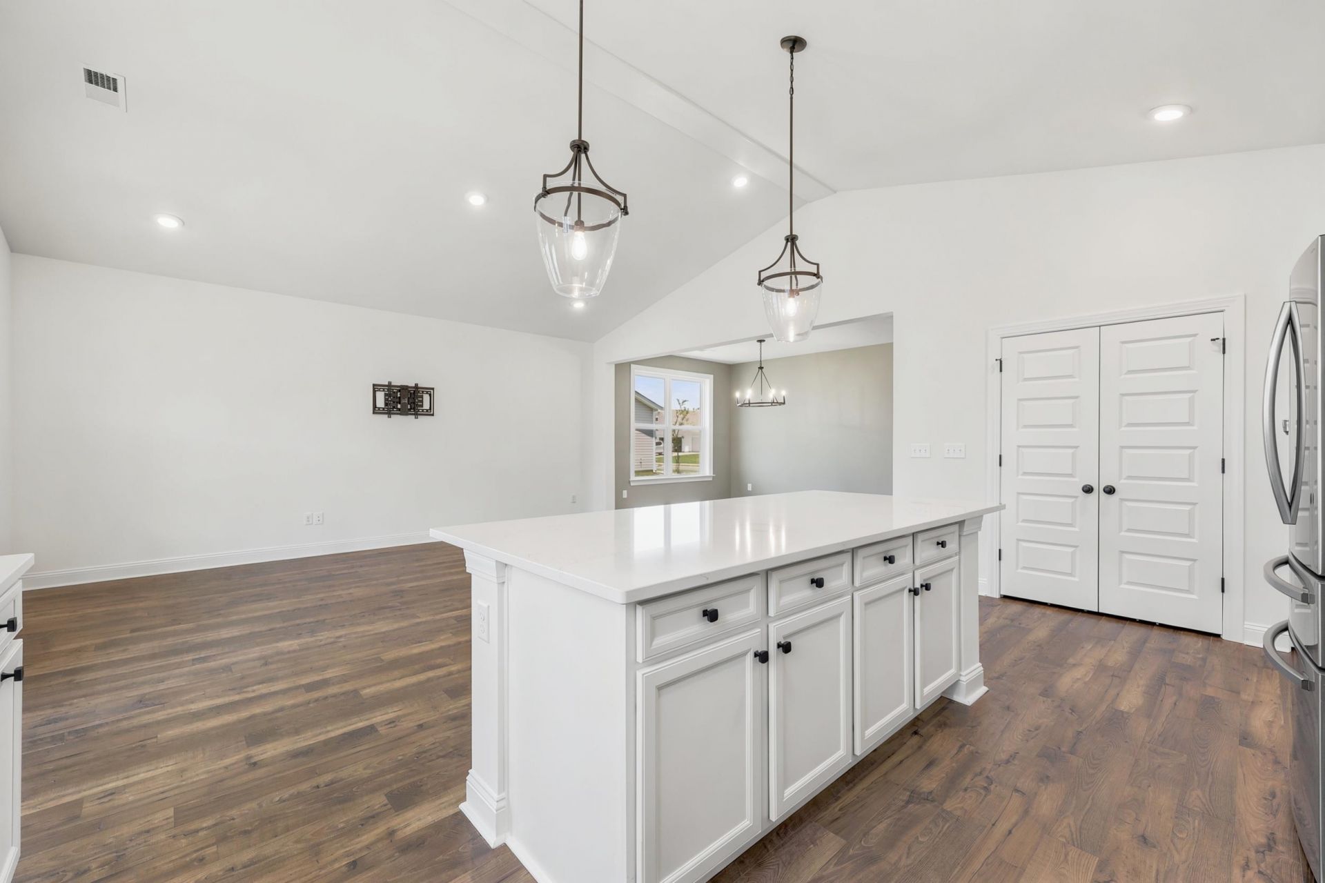 905 Inlet Keys St. Photo 11