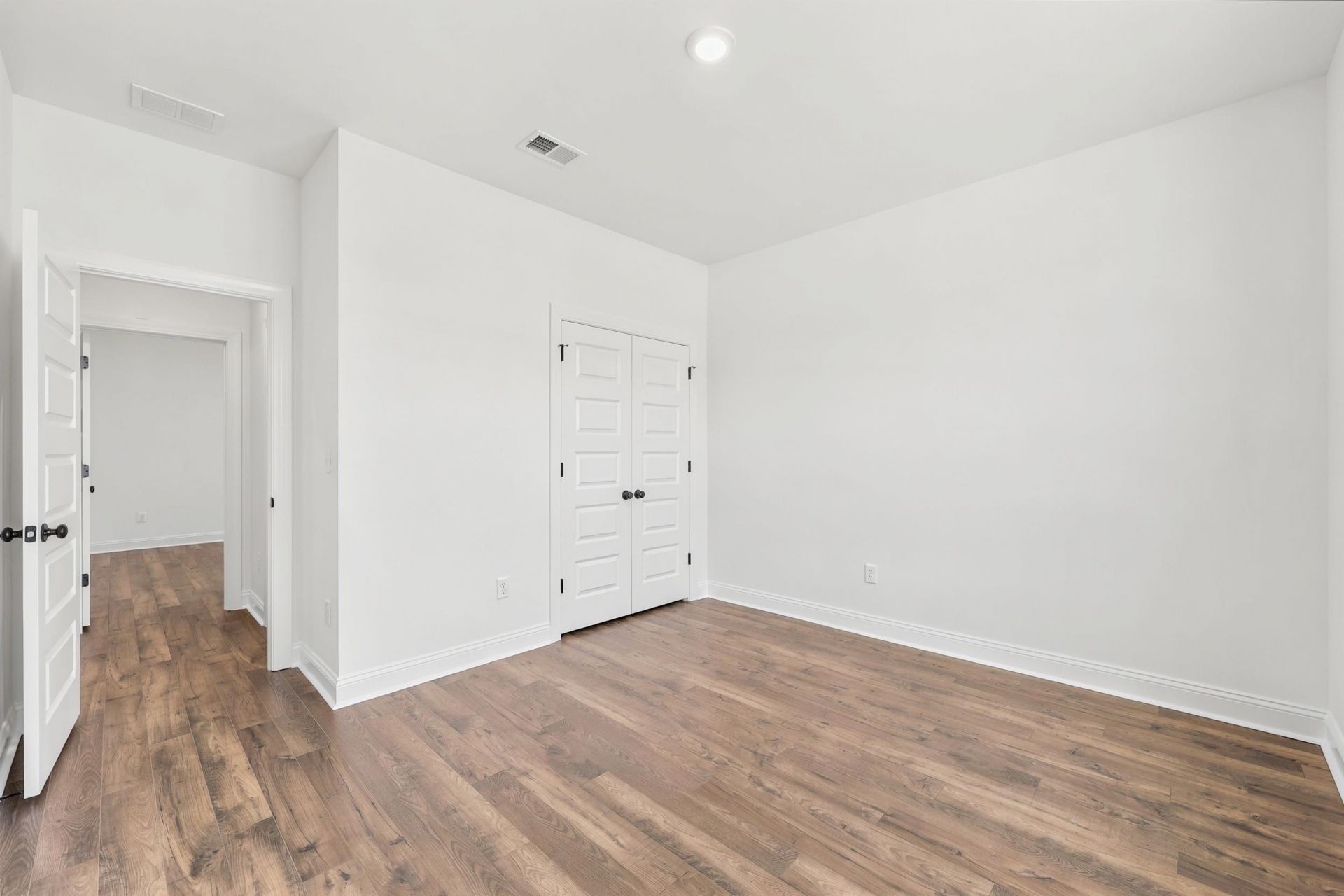 905 Inlet Keys St. Photo 27