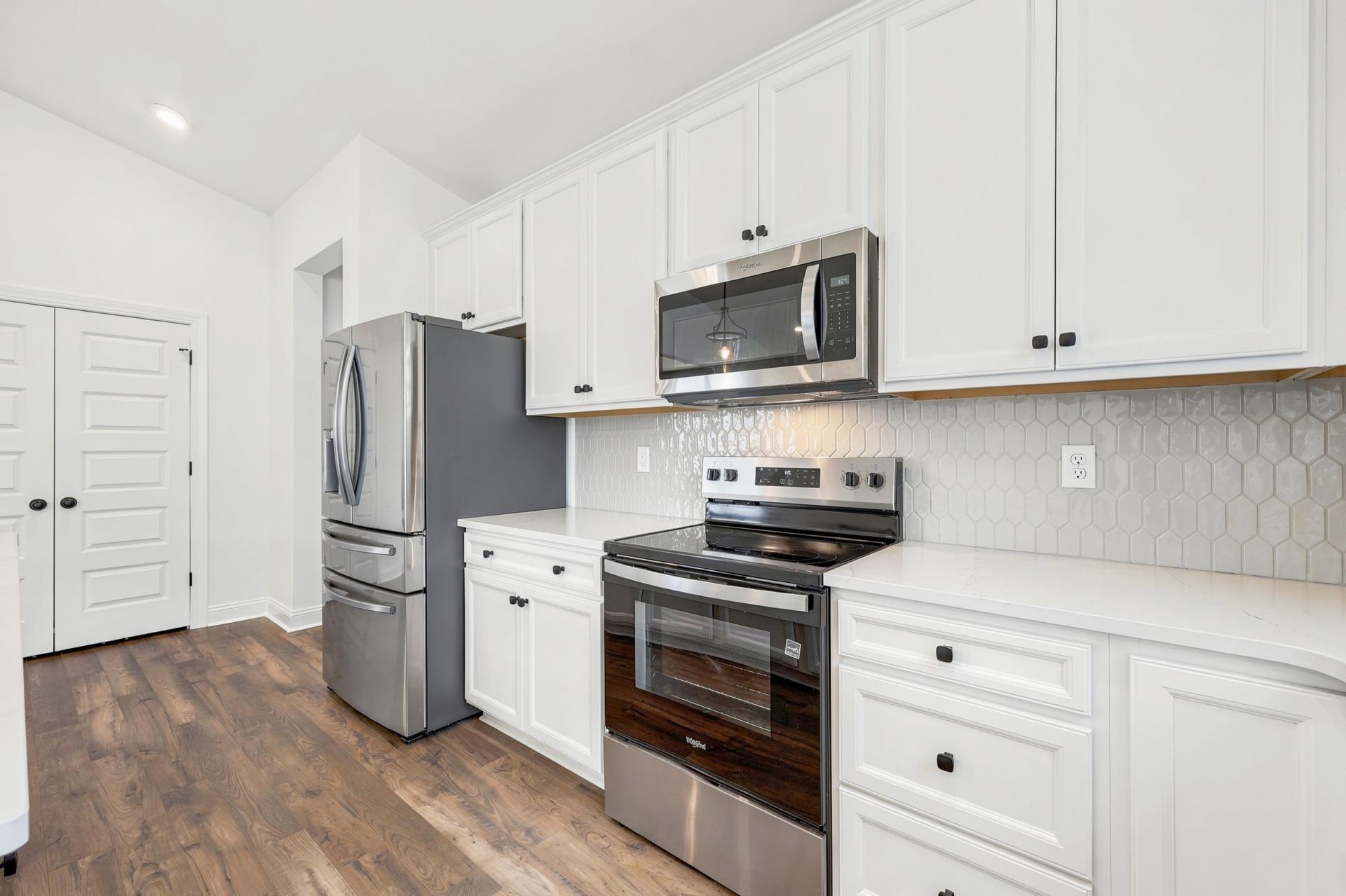 905 Inlet Keys St. Photo 9