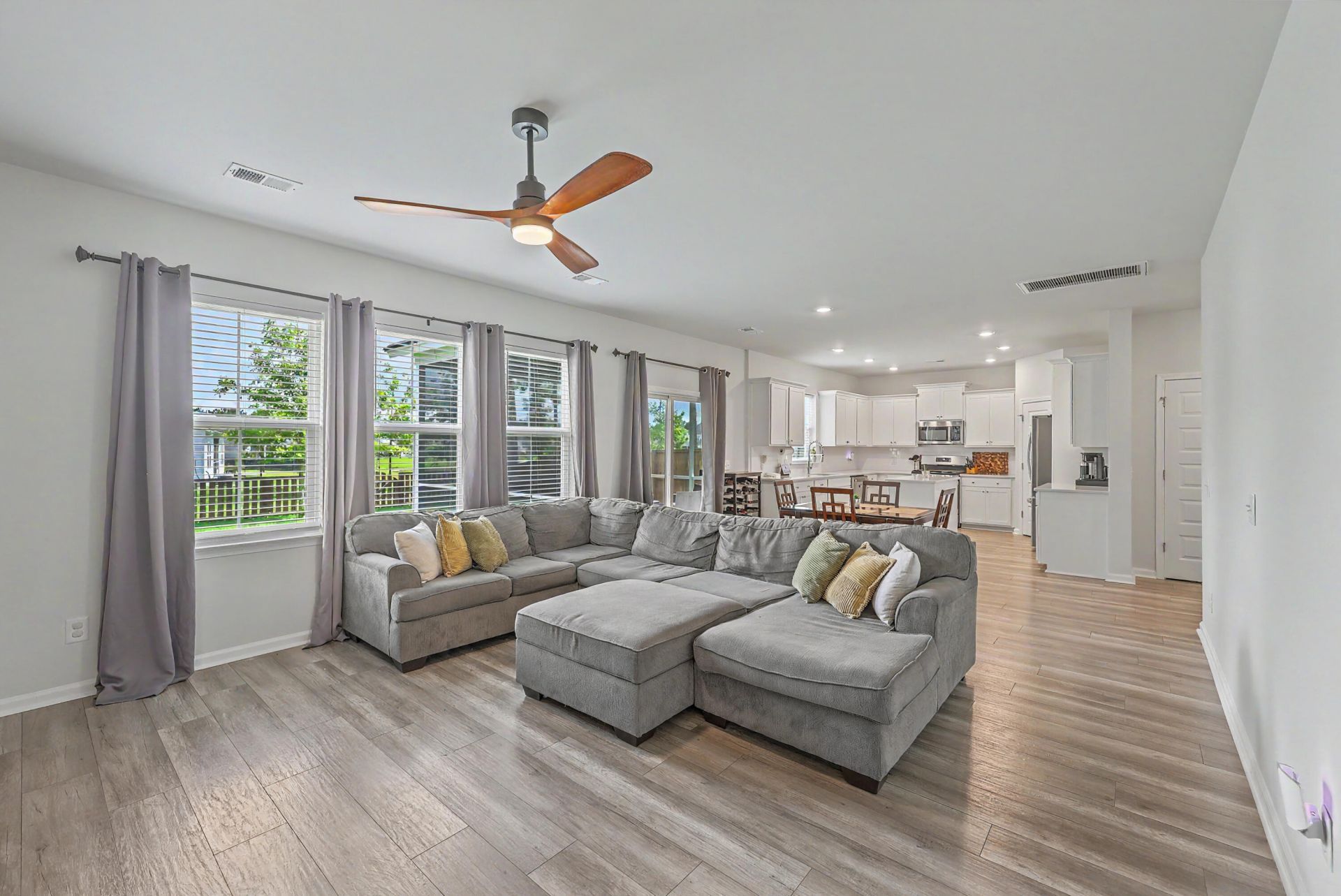 112 Upper Trestles Avenue Photo 6