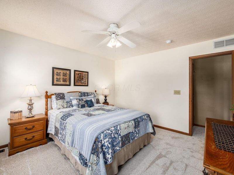 690 Quail Hollow Drive S, Marysville, OH 43040 Photo 33
