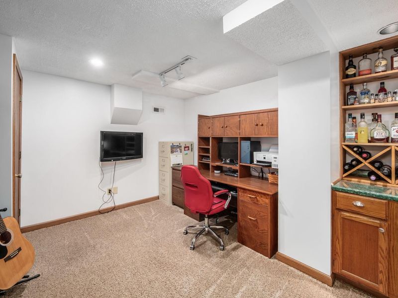 690 Quail Hollow Drive S, Marysville, OH 43040 Photo 34