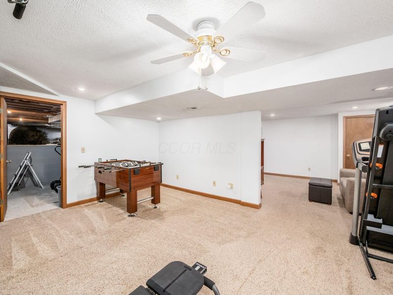 690 Quail Hollow Drive S, Marysville, OH 43040 Photo 38