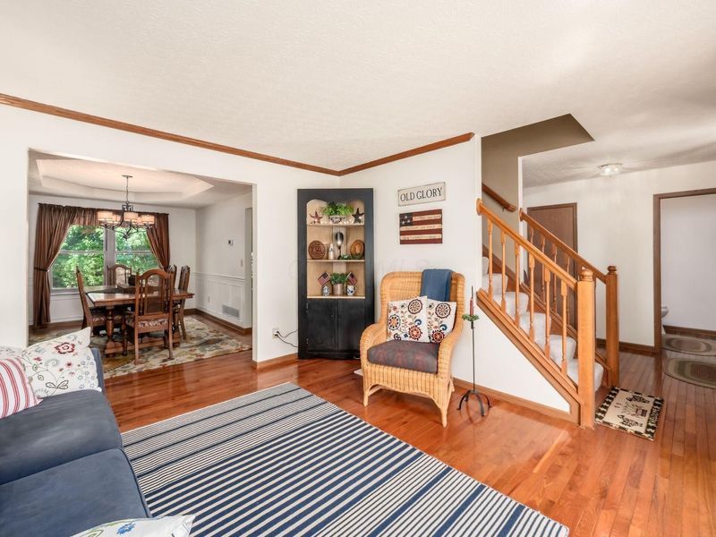 690 Quail Hollow Drive S, Marysville, OH 43040 Photo 8