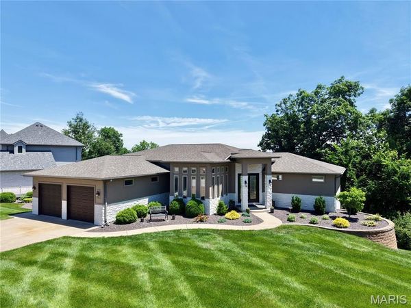 120 El Rancho Drive , Hannibal, MO 63401