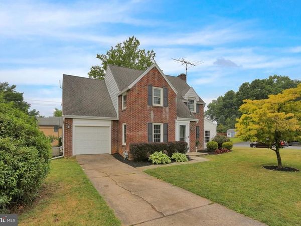 3540 STOUDTS FERRY BRIDGE, READING, PA 19605