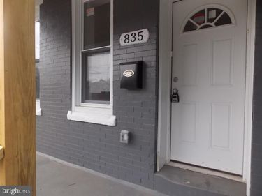 835 N 39TH STREET , PHILADELPHIA, PA 19104
