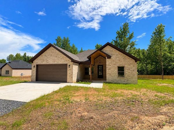 1205 E Carmichael, Cabot, AR 72023