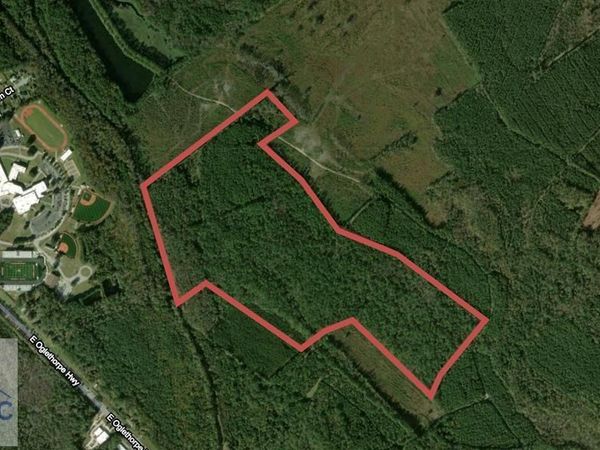 105 McIntosh Lake Road, Hinesville, GA 31313
