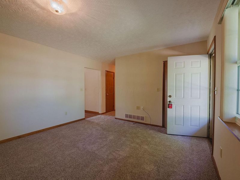 219 Saint Anns Lane , Waverly, OH 45690 Photo 18