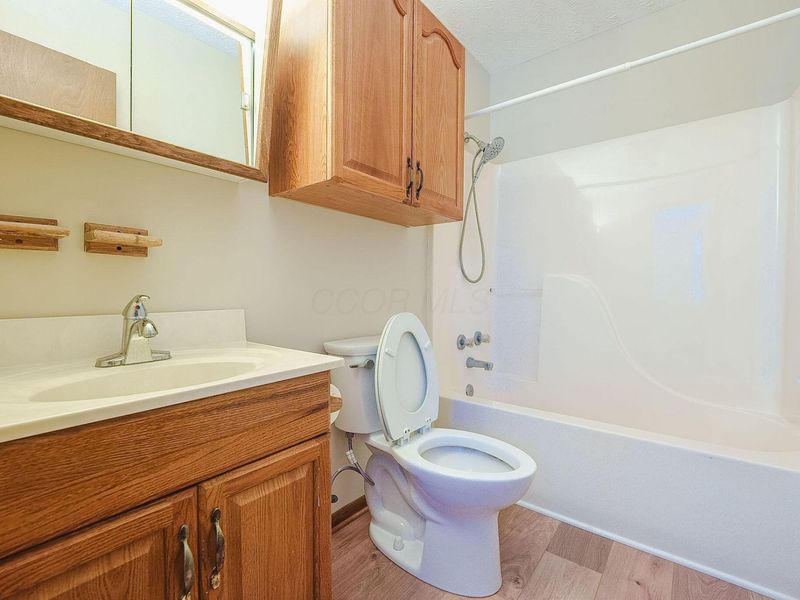 219 Saint Anns Lane , Waverly, OH 45690 Photo 21