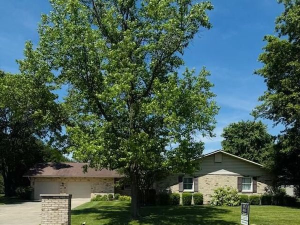 1421 Clubwood , Washington Court House, OH 43160