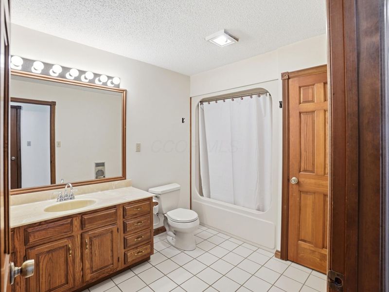 1421 Clubwood, Washington Court House, OH 43160 Photo 24