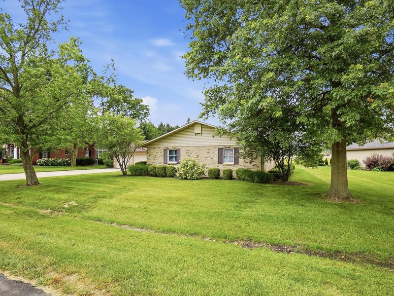 1421 Clubwood, Washington Court House, OH 43160 Photo 3