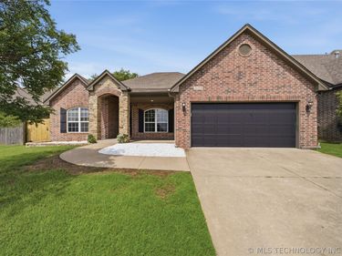3608 S 16th Street , Broken Arrow, OK 74012