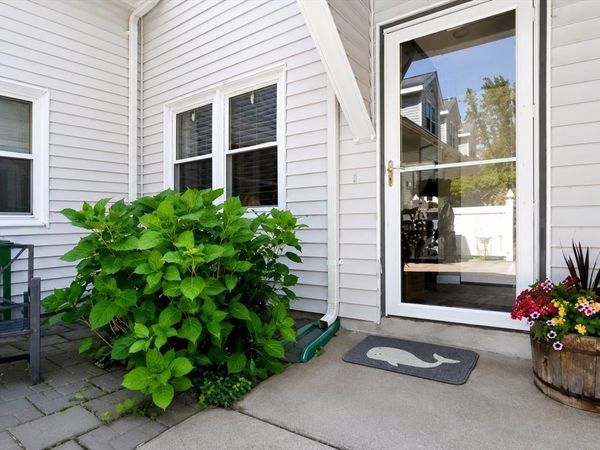26 School St, Unit 7, Hull, MA 02045