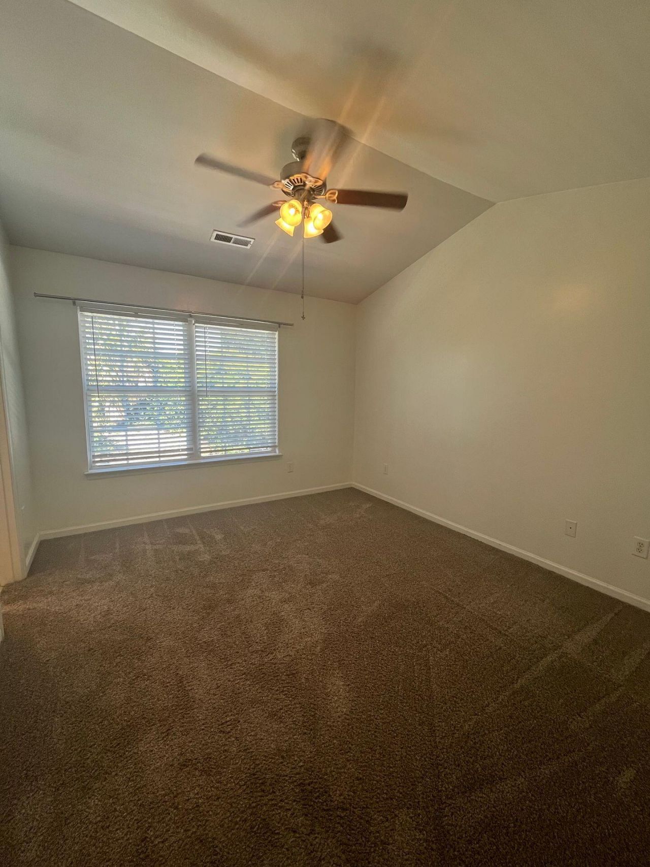 101 Brockman Way Photo 10