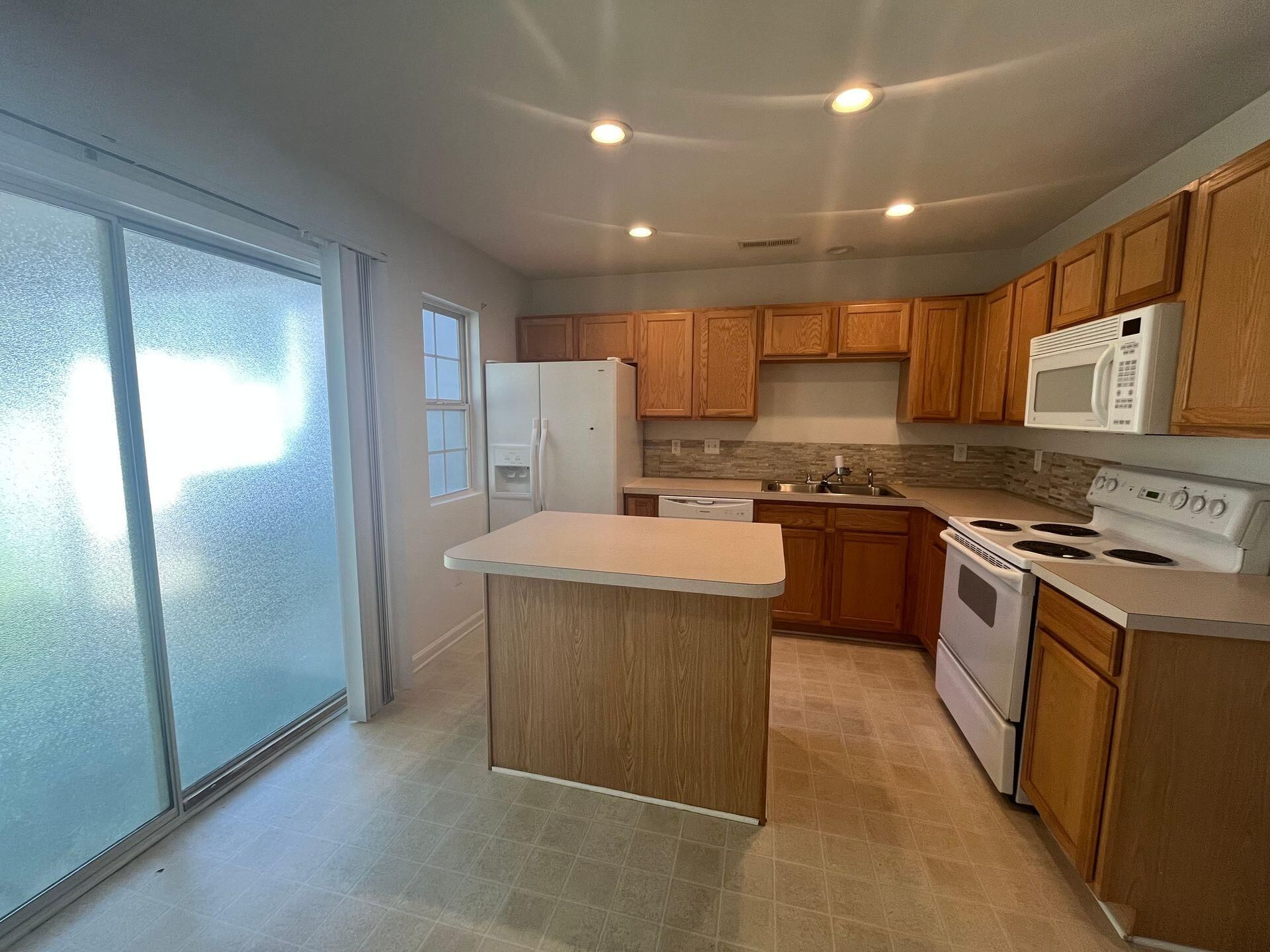 101 Brockman Way Photo 4