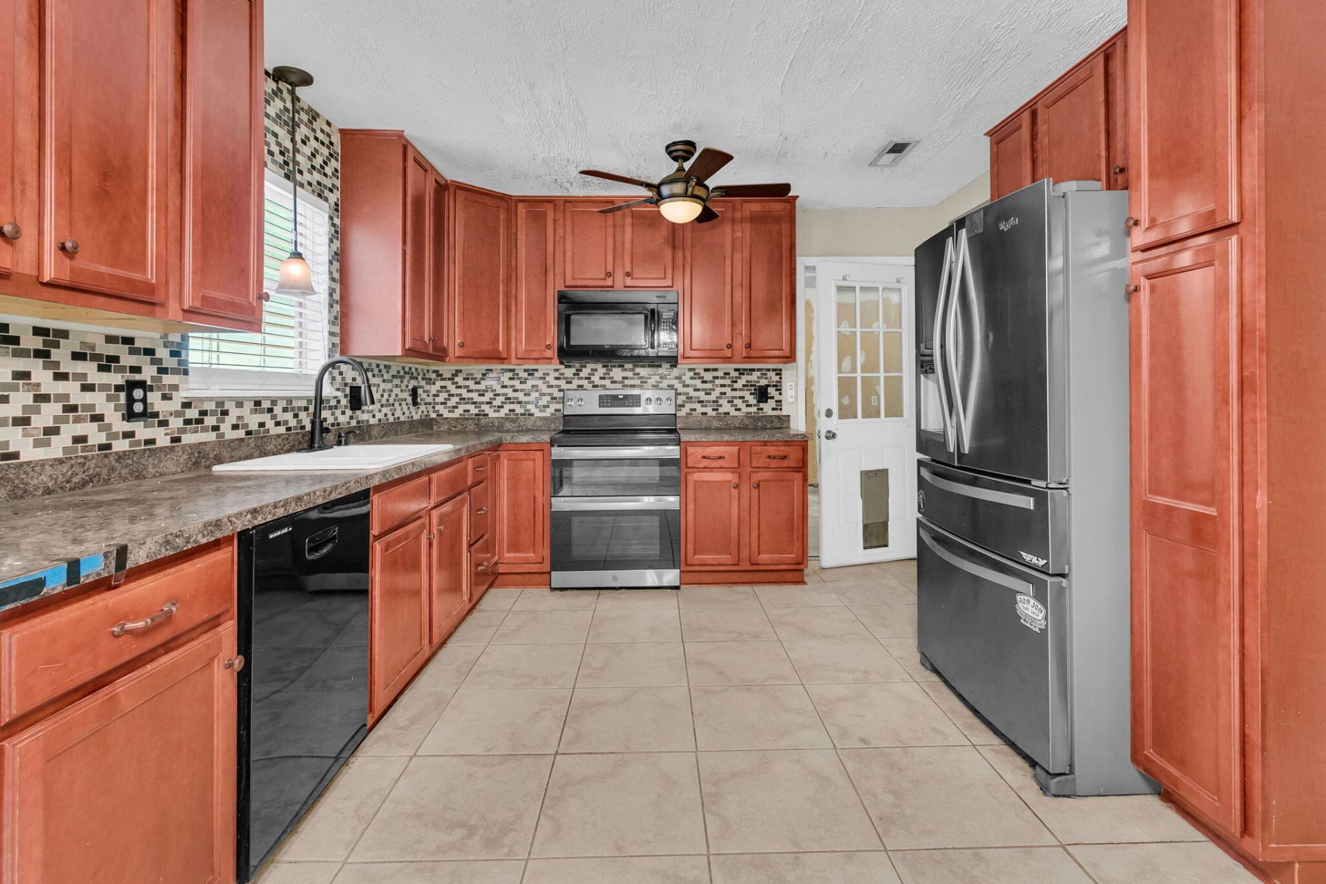 246 Winding Trail Lane Photo 6