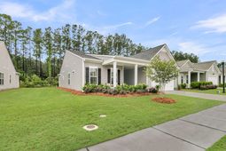 582 Marsh Cove Circle photo 4