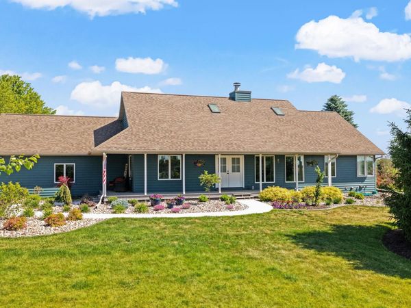 W5490 Timber Lane, New Glarus, WI 53574