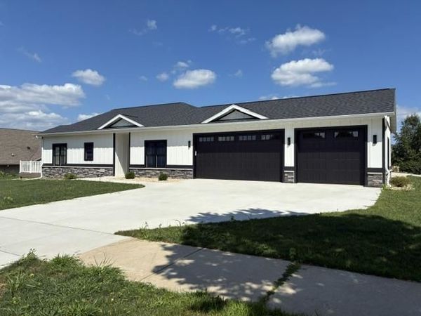 217 Dale Drive, Lodi, WI 53555