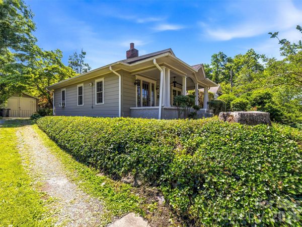 1214 Oakland Street , Hendersonville, NC 28792