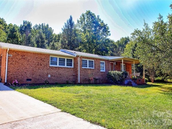5291 E Bandys Crossroads Road , Catawba, NC 28609