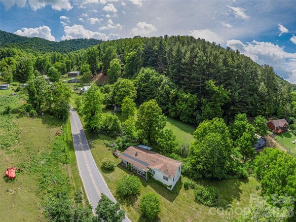 5622 Dutch Cove Road, Canton, NC 28716