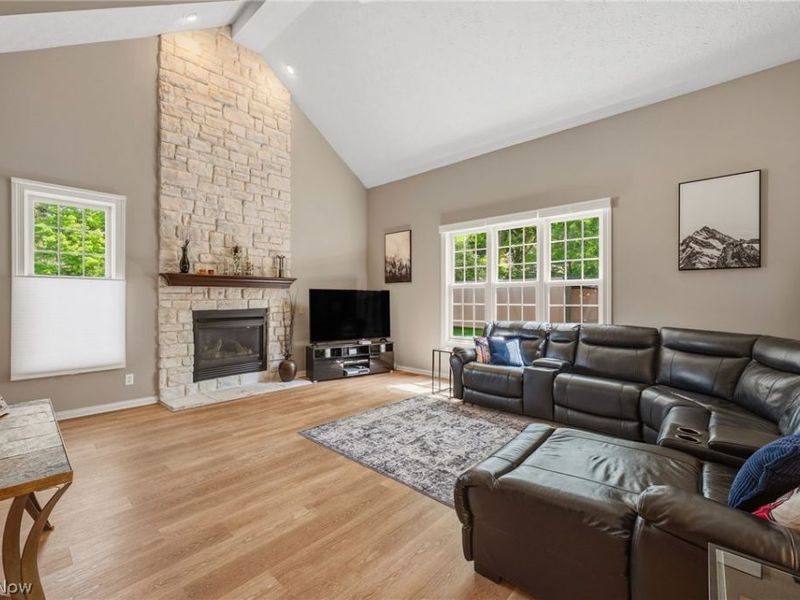 3119 Laura Lane , Westlake, OH 44145 Photo 8