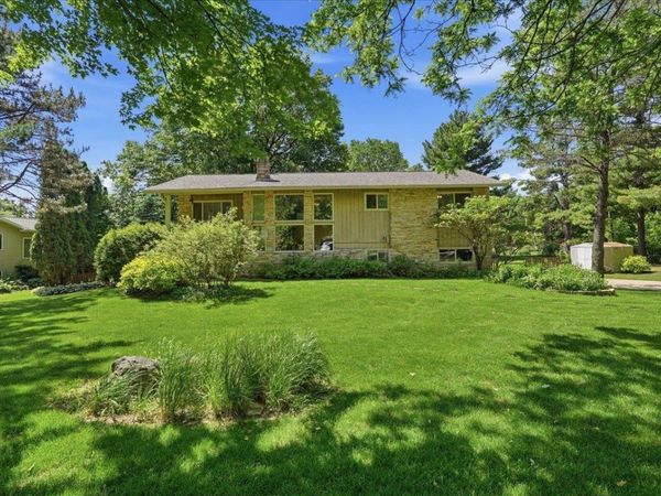 4938 Hickory Trail, Middleton, WI 53562