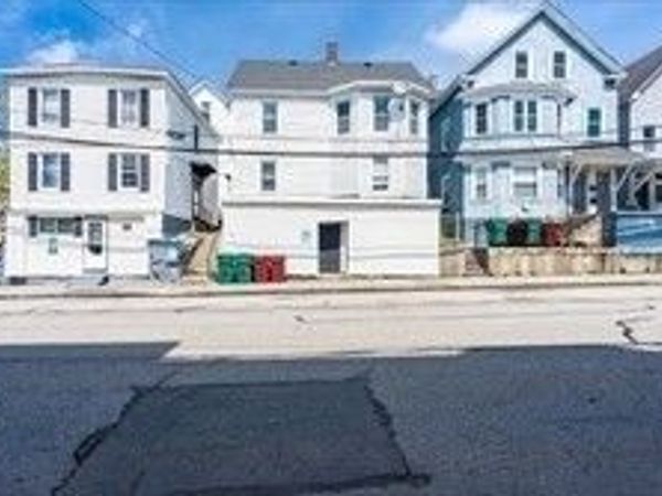 716 Lawrence St., Lowell, MA 01852